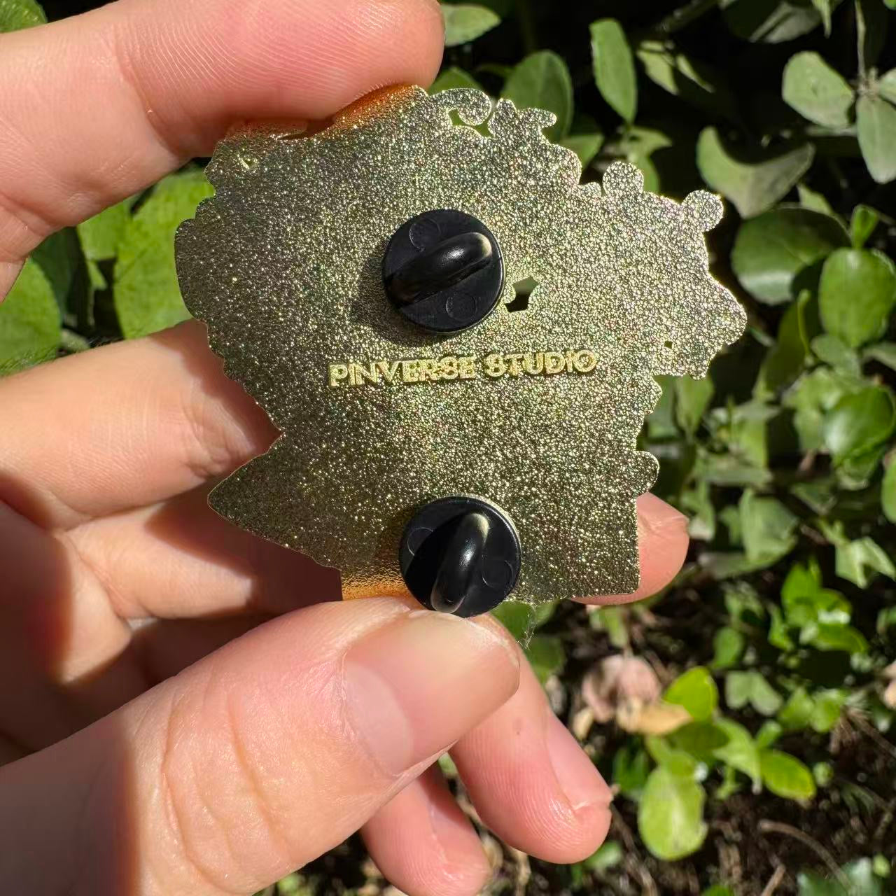 Dandadan  Enamel Pin