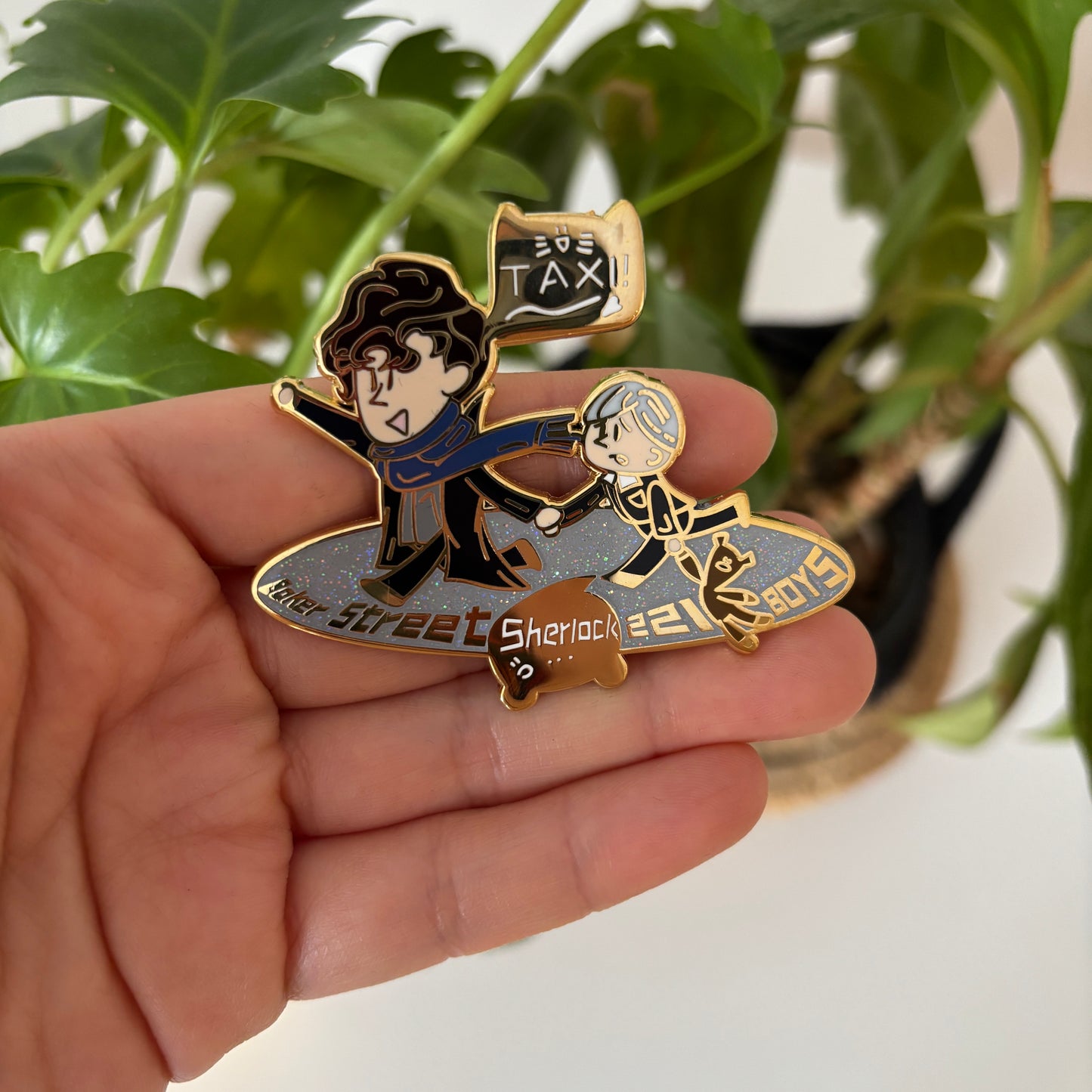 Sherlock & John Chibi Enamel Pin – Baker Street Boys Taxi Scene